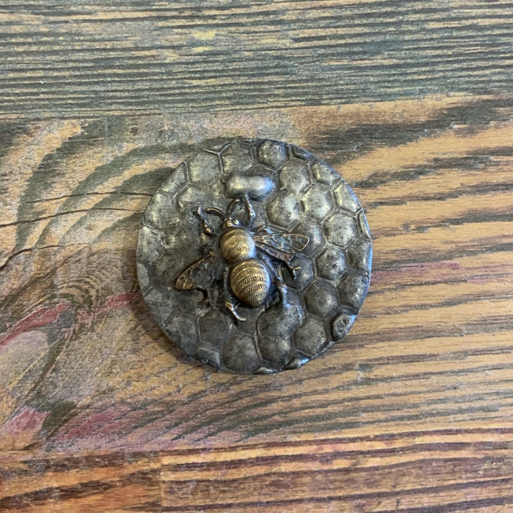 Art by Amy Hand Saudered Bee Pop Socket